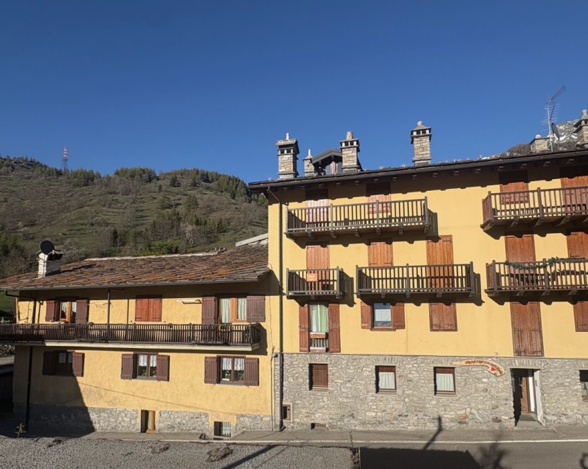 ALLOGGIO SU DUE LIVELLI